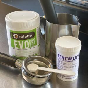 Evo & Zentvelds branded espresso machine cleaner bundle